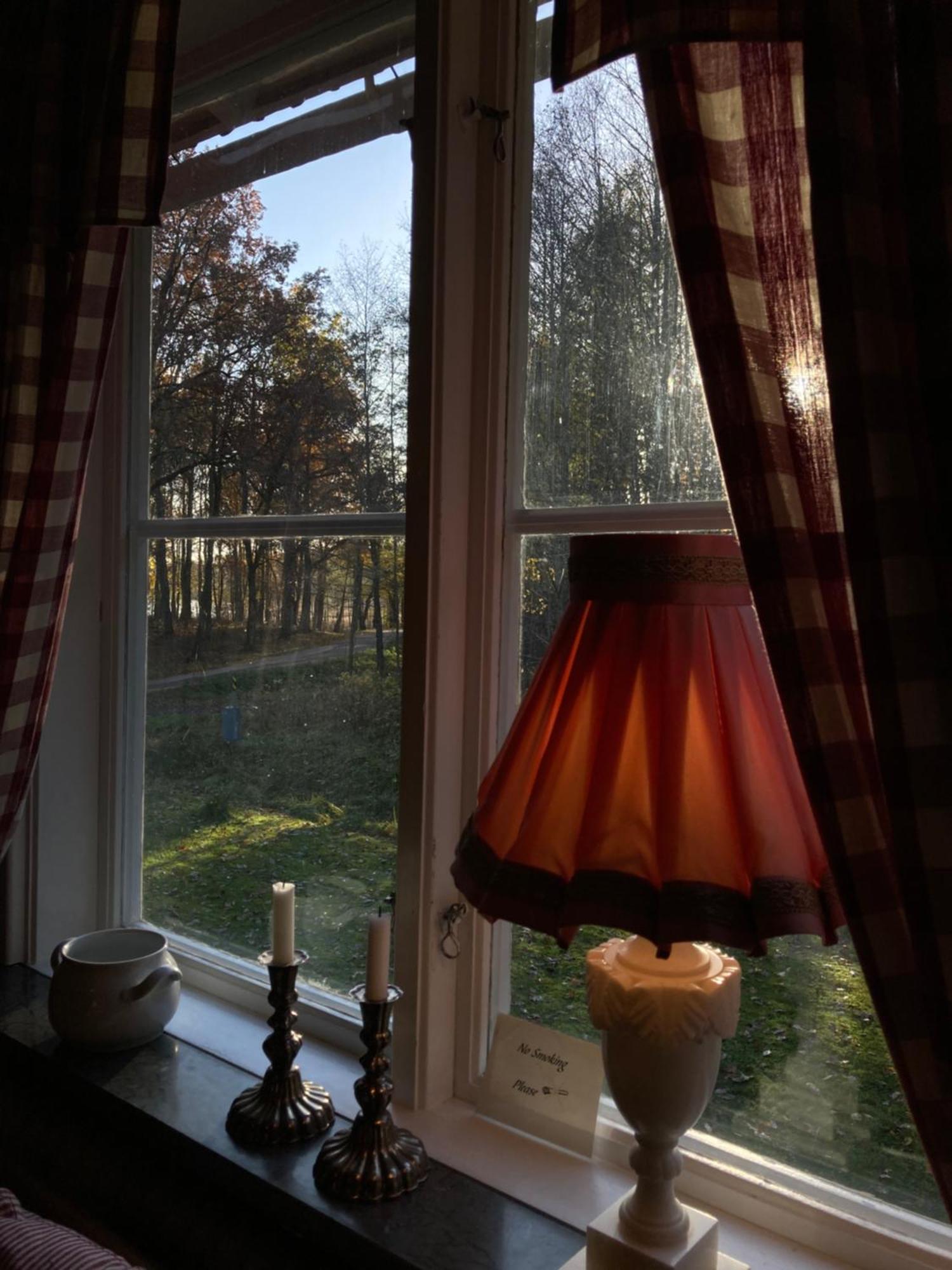 Klaraborg - Rum Och Koek I Borgvik Exterior foto